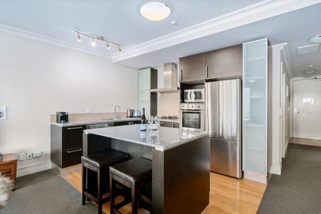 קווינסטאון The Beacon - 2 Bedroom Luxe Apartment מראה חיצוני תמונה